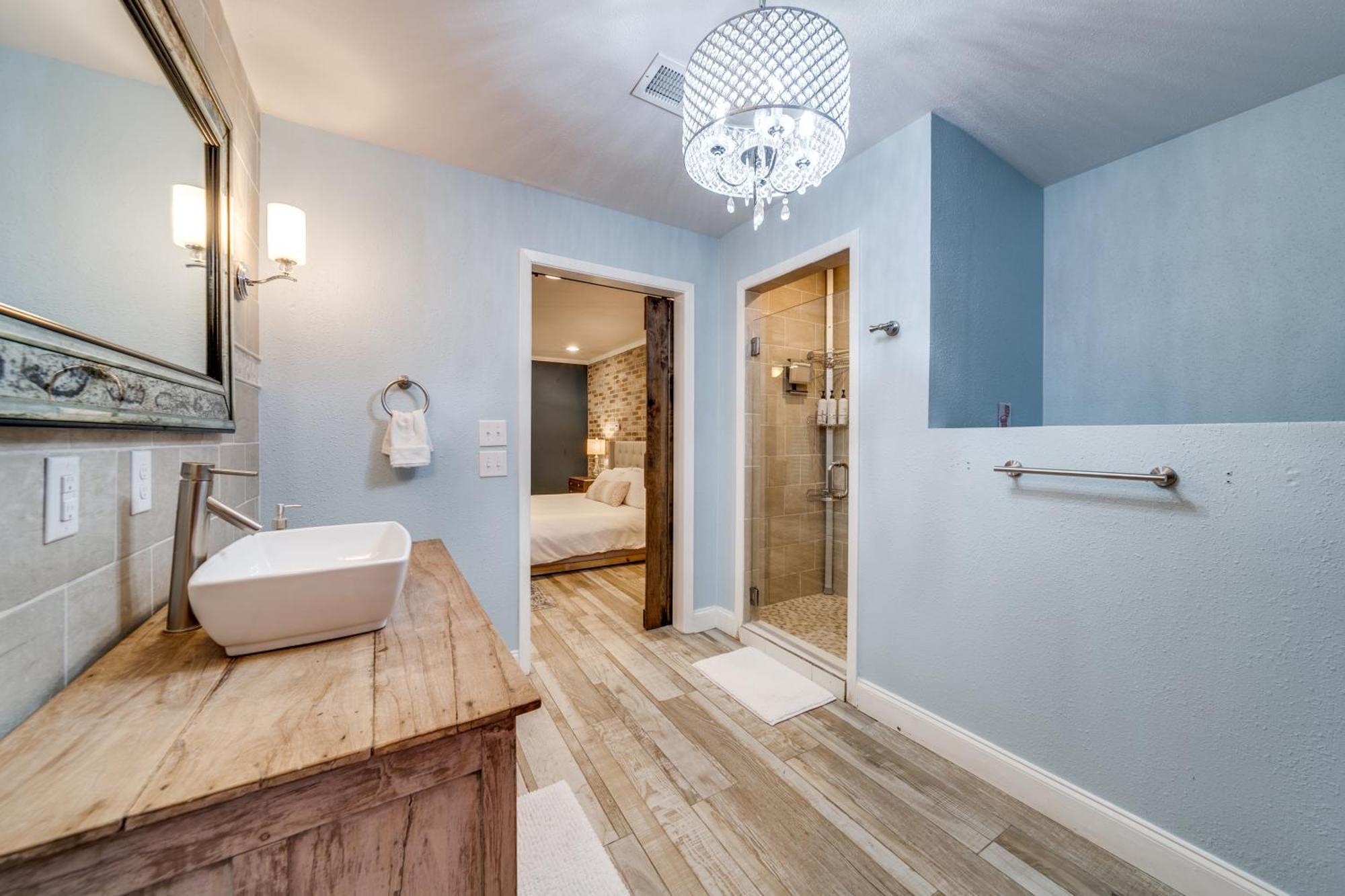 Charming Pet Friendly 4 Bdrm Home Mins To Main St And Wineries Фредериксберг Экстерьер фото