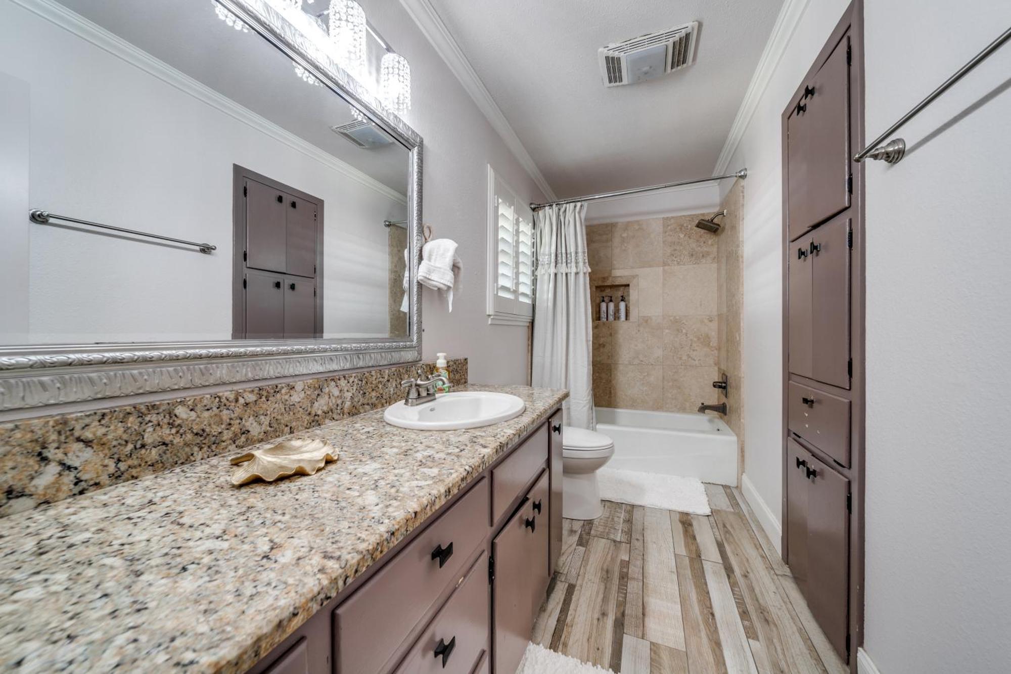 Charming Pet Friendly 4 Bdrm Home Mins To Main St And Wineries Фредериксберг Экстерьер фото